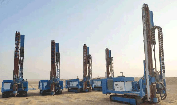 Multiple Anman drill units operating at desert project