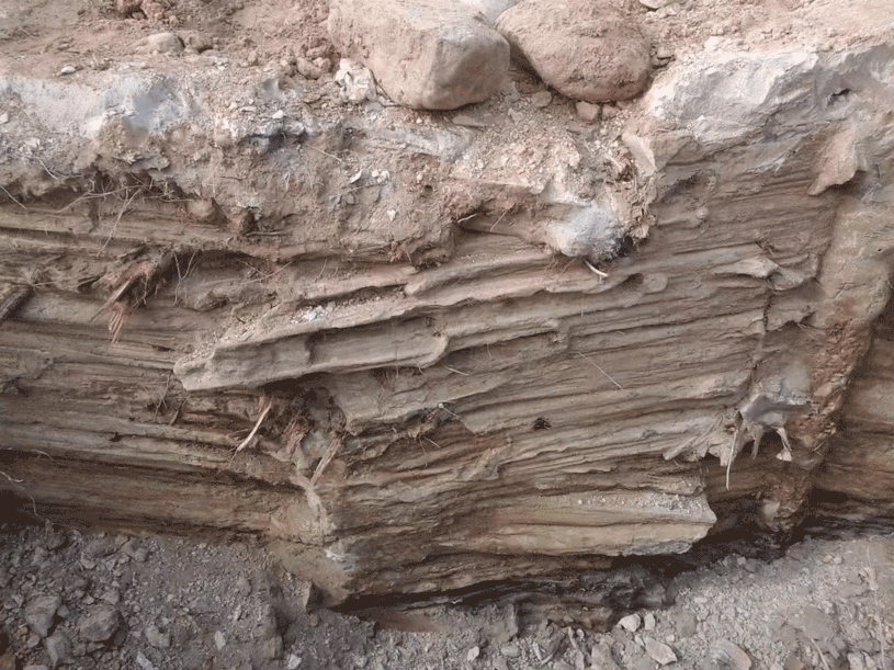 Cross-section of jet grouting pile with layered foundation soil
