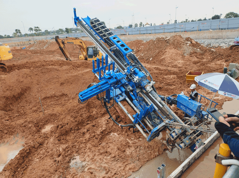 HDL-260C multi-functional drilling machine at construction site